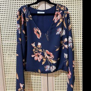 Aritzia/babaton murphy long sleeve floral blouse- XXS Like new